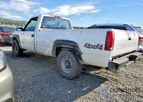 2000 Chevrolet Gmt-400 K2500 z USA, uszkodzony, nr VIN 1GCGK24R3YR206076